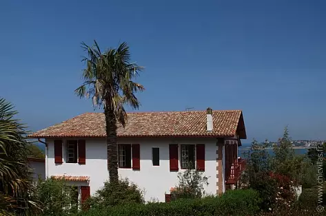 Luxury villa to rent in Nouvelle-Aquitaine